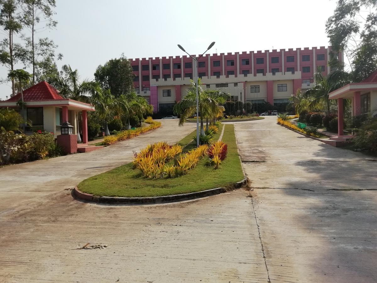 Great Wall Hotel - Nay Pyi Taw Oattara Thiri Buitenkant foto